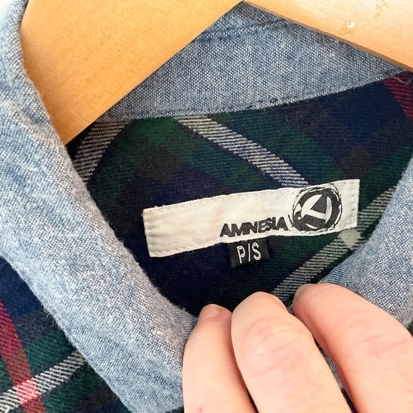 Vintage Y2K Button down Shirt Plaid Flanelle Studds Elbow patches Amnesia Navy S - Picture 9 of 16